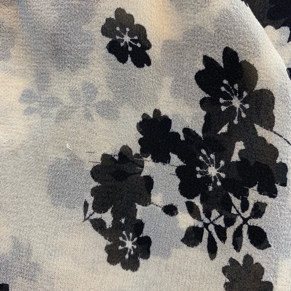 2 for $20 Talbots Bundle 3 tops - Picture 6 of 6